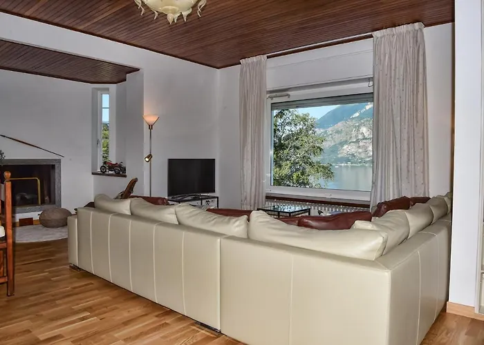 Perledina By Wonderful Italy * Perledo